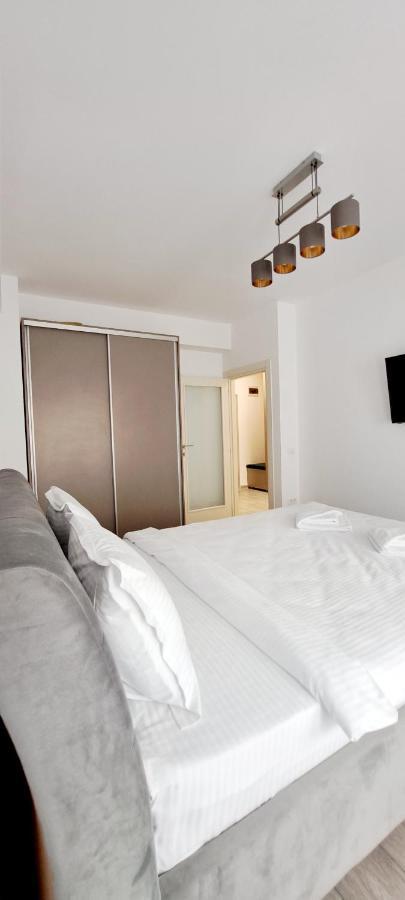 Relax Home Apartment Q Iasi Exterior foto